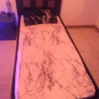 تخت ۱ نفره با تشک در حد نو