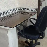 میز کامپیوتر همراه صندلی