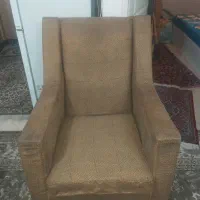 مبلمان راحتی،بدلیل کمبود جا فروخته میشود|مبلمان خانگی و میز عسلی|تهران, نیکنام|دیوار