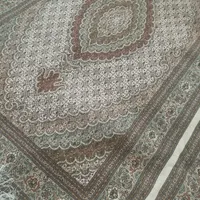 فرش ها پشتش هس هنوز پرداخت نزدم اگ پسند کنی
