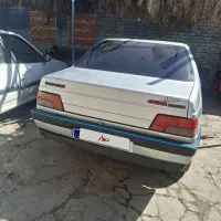 پژو ۴۰۵ نقرای