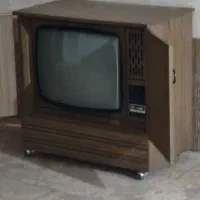 تلویزیون قدیمی مبله فابریک بدون خط و خش|کلکسیون اشیاء عتیقه|تهران, جماران (نیاوران)|دیوار