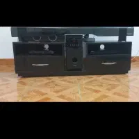 میز تلویزیون در حد نو