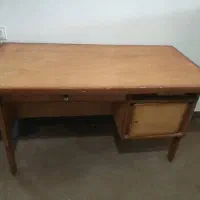 میز تحریر چوبی