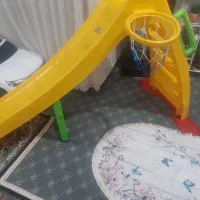 بازی و سرسره کودکان