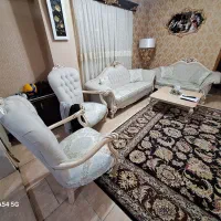 فروش مبلمان بهمراه میز پذیرایی