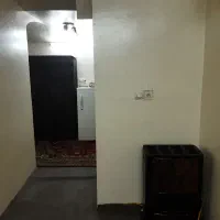 اجاره خانه‌ ویلایی زیرزمین،درب مستقل|اجارهٔ خانه و ویلا|قم, حاج زینل|دیوار