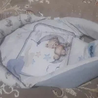 آغوشی نوزاد نو وسالم