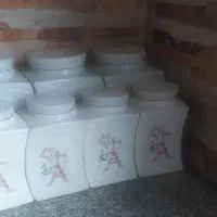 بشقاب وپیش دستی
