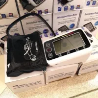 دستگاه تست فشار خون دیجیتال اصل با سخنگو انگلیسی|آرایشی، بهداشتی، درمانی|سنندج, |دیوار