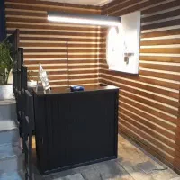 سیدخندان برشریعتی،زیرهمکف تابلوخور