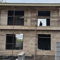 ۲۰۰ متر زمین زمین ۱۳۰ متر ویلای نوساز دوبلکس