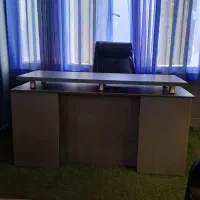 میز مدریت و صندلی|دفتر کار|رشت, چله خانه|دیوار