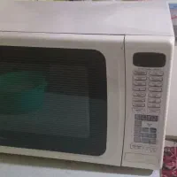 ماکروفر قدیمی کاملا سالم و کم کارکرد برند ناسیونال|اجاق گاز و لوازم برقی پختوپز|تبریز, |دیوار