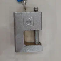 پنج عدد قفل کتابی|ابزارآلات|پرند, فاز ۶|دیوار