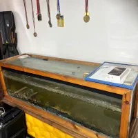 آکواریوم دو نیم متری با تمام وسایل