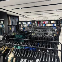 فروشنده نیم وقت اقا