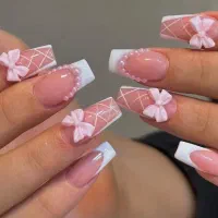 ترمیم ناخن با لاک ژل ۱۲۰ کاشت  ناخن با لاک ژل ۱۵۰