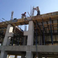 نیازمند نیروی آرماتور بند و قالبند