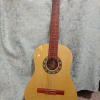 گیتار دست ساز مقایسه با c40