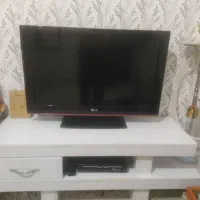 تلویزیون 32 اینچ و زیر تلویزیونی در حدنو|تلویزیون و پروژکتور|کرمانشاه, |دیوار