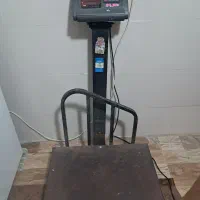 باسکول ۳۰۰ کیلویی دیجیتال