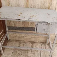 میزکار آهنی