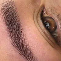 مدل فیبروز و میکروبلیدینگ ابرو