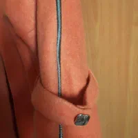 یه کریر بچه و پالتو زنانه|لباس|پیشوا, |دیوار