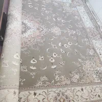 یک جفت قالی زمینه گردویی