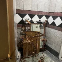 تخت و کنسول