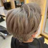 تخفیف ۵۰درصدی رنگ و‌کوتاهی مو|خدمات آرایشگری و زیبایی|مشهد, کوثر|دیوار