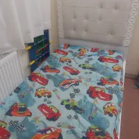 تخت خواب و کمد لباس