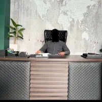 فروش میز مدیریت جنس چوب و چرم در حد نو