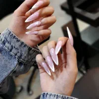 آموزش تخصصی و خدمات ناخن