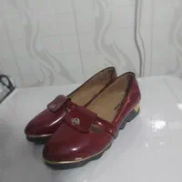 گفش زرشکی نو سایز ۳۹ و ۴۰