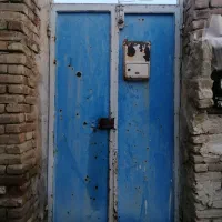 درب آهن سنگین قدیمی|مصالح و تجهیزات ساختمان|ارومیه, |دیوار