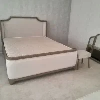 تخت خواب با دشک میز دراور