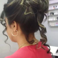 تخفیفات یلدایی به مناسب روز مادر و شب یلدا|خدمات آرایشگری و زیبایی|قزوین, |دیوار