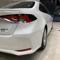 تویوتا کرولا هیبرید ۲۰۲۵ فولترین نسخه