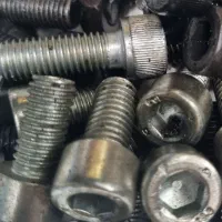 پیچ و مهره خودرویی و صنعتی آلنی و سیم بکسل