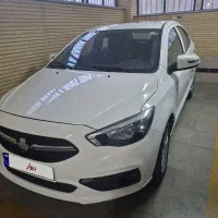 ماشین شاهین سفید سانروف دار و مانیتور دار