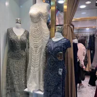 فروشندگی در مزون لباس مجلسی