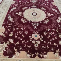 فرش 12متری زرشکی