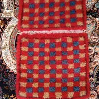 فرش دستباف شطرنجی صندلی