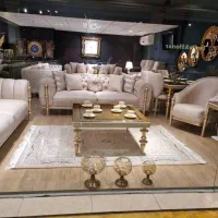 فروشنده خانم