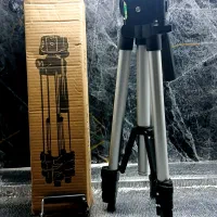 سه پایه دوربین