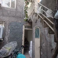 ویلایی-2طبقه-مجزا-90متری-حاشیه-خیابان