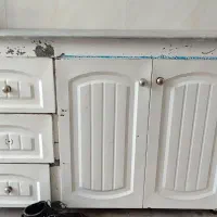 کابینت دو درب با سه کشو با رویه سنگ