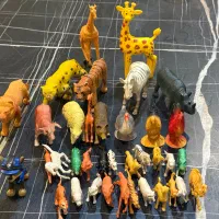 حیوانات پلاستیکی در سایز های مختلف